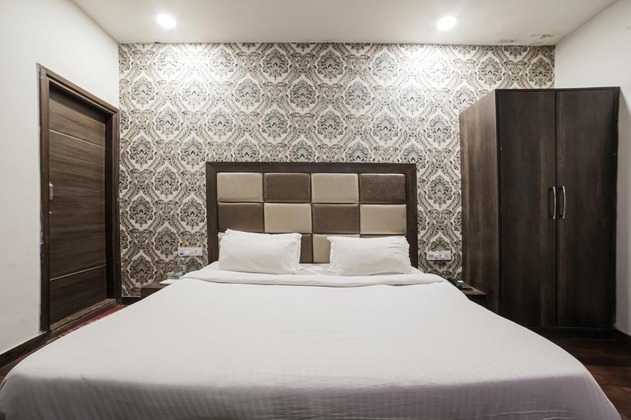 Hotel Townhouse Hollywood Heights Amritsar Exterior foto