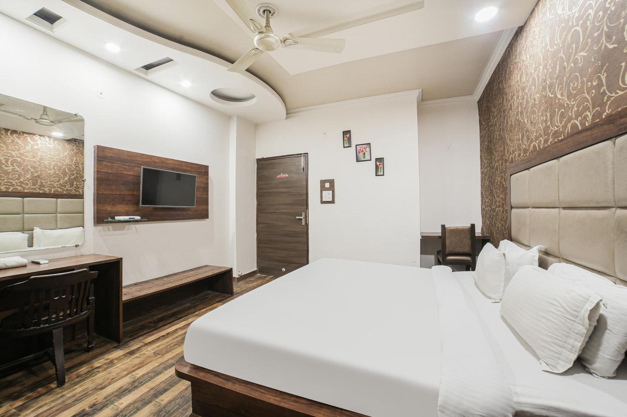 Hotel Townhouse Hollywood Heights Amritsar Exterior foto