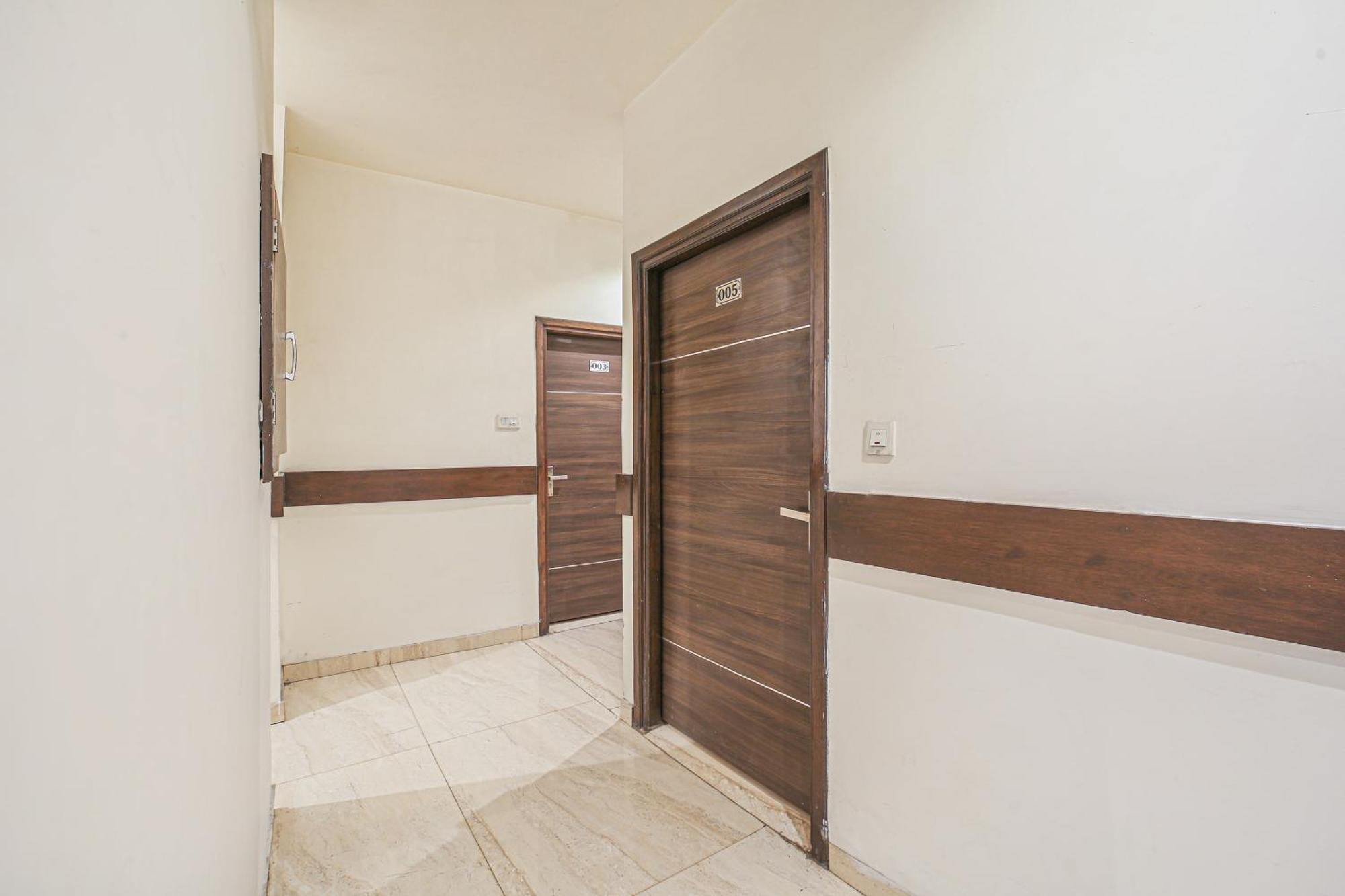 Hotel Townhouse Hollywood Heights Amritsar Exterior foto